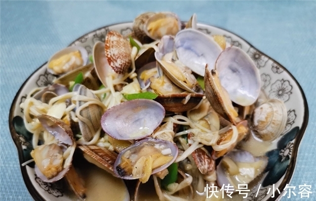 金针菇|第一次陪男友回家,准婆婆特意下厨招待,上桌后公婆却要出去吃!