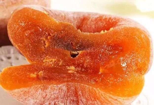 柿子饼|人到中老年：不论有钱没钱！建议多吃“软黄金”，胜过天天人参汤