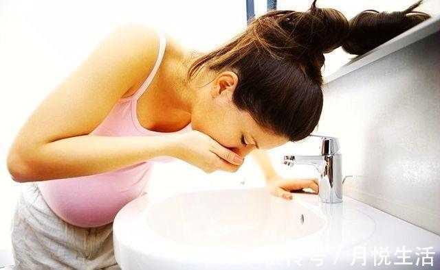 怀胎|怀孕就能在家享福了?带你感受真实的孕妇生活,让人心酸