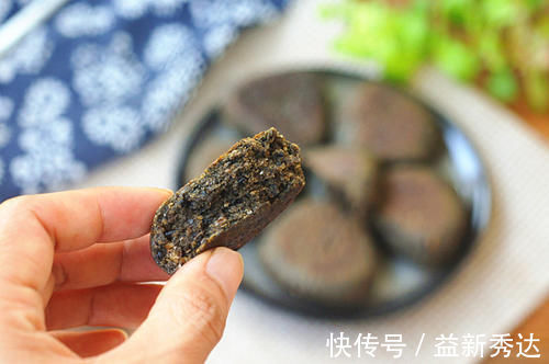 面团|年后早餐，老公爱上了它！平底锅一烙10分钟上桌，好吃还顶饱!