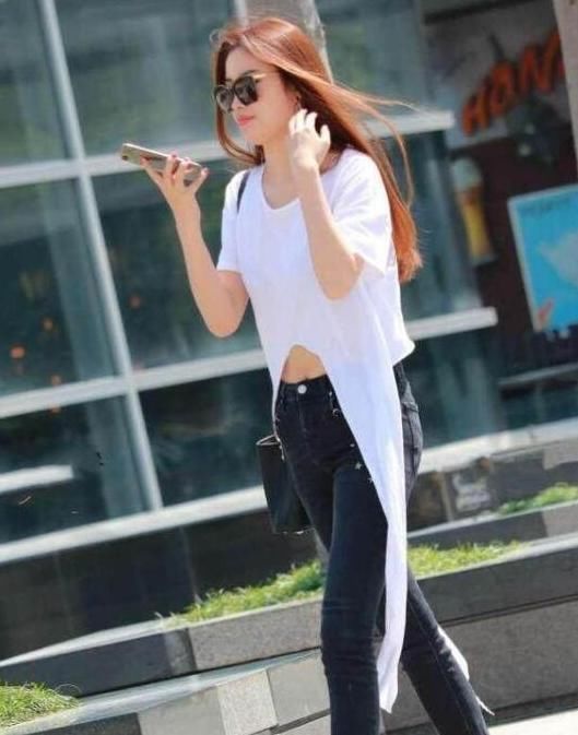 优雅气质的牛仔裤美女,穿出韩范的味道,展现青春色彩