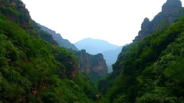 河南这“低调”的景区媲美九寨沟，瀑潭相连奇石林立，100多景点