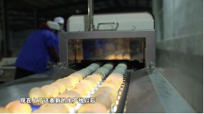 陈凤娟|一边直播一边唱歌 60老汉一年卖鸭蛋上亿元