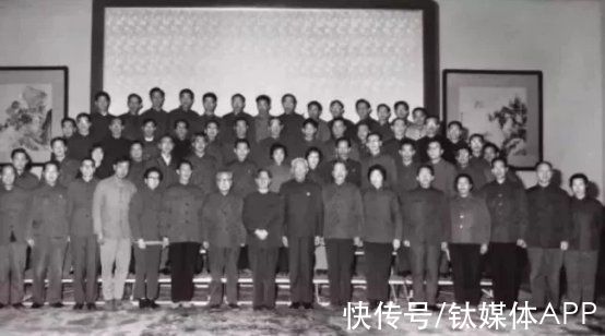 智联招聘|花几百万出国，投100份简历被拒：“海归”变“海废”，留学还香吗？