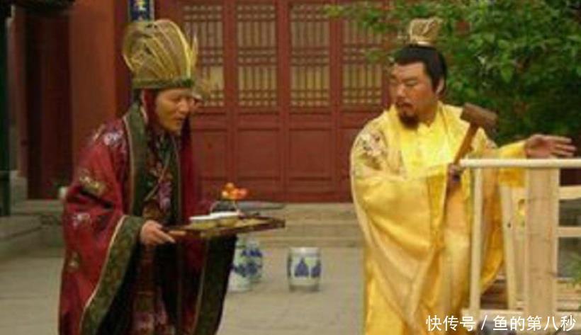 立为|皇帝后宫无一子嗣,太监突然领出一位皇子,后来被立为太子!