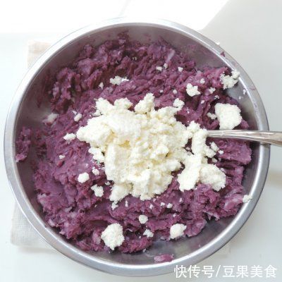 山药|#奈特兰草饲营养美味#可爱的小兔子面包