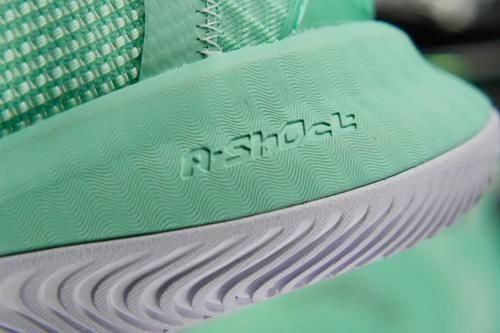 贩子|罕见没有被贩子炒上天的国产实战！为何它200多就能入手？