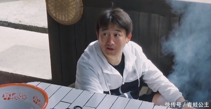 张艺兴 一觉封神,乔杉成五季《向往的生活》打呼王,人走了,故事还在!