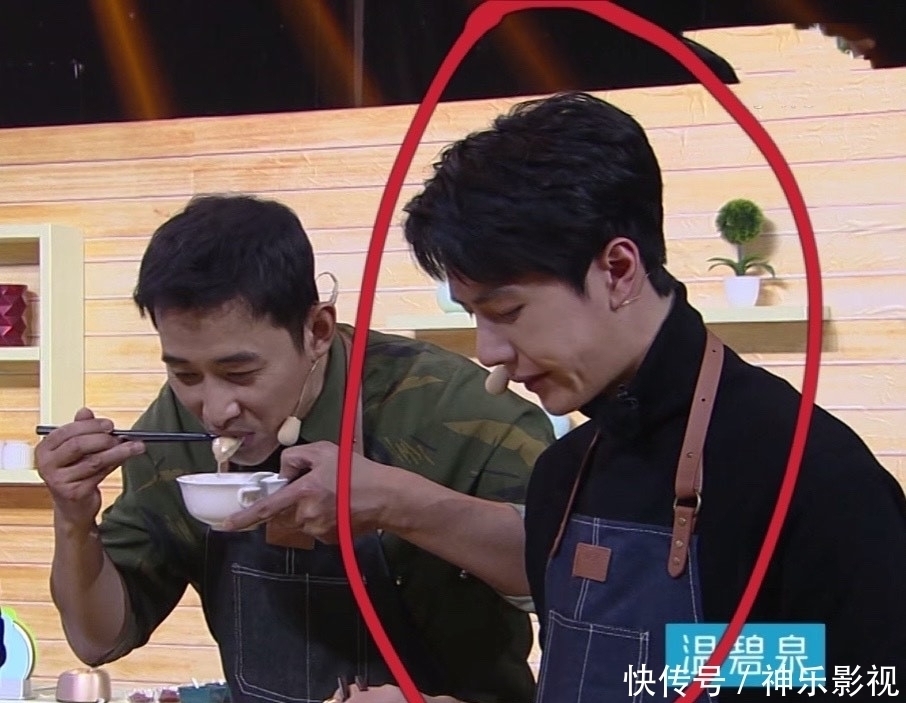 天天向上|王一博《天天》成了“贤惠”好男人,戴围裙下厨房,秀刀工好厉害