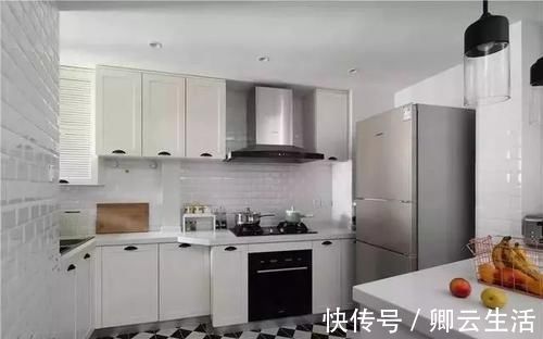 模压板|看了这28款厨房橱柜设计，我家的厨房要重装