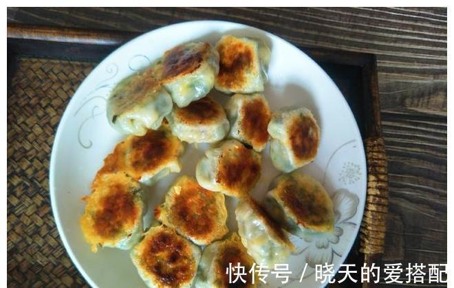 饺子皮|天热做煎饺，就爱这个馅，皮薄酥脆，用来当早餐最受欢迎