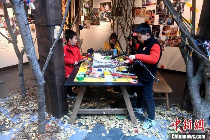 两岸少年艺术展在福州开幕