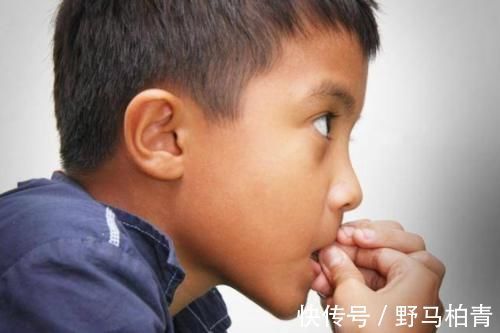 行为|孩子喜欢咬指甲,别认为是小事!这3个原因家长需了解,不要忽视