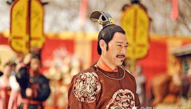 促使|为夺皇位,李世民不惜杀兄逼父,是何原因促使他这样做?