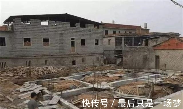 别墅|江西一海归，回乡花120万建豪华别墅，路人都忍不住拿手机来拍照