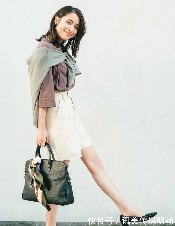 服装|8月流行通勤风穿搭,这些实用的搭配技巧,让你穿出优雅与时髦范