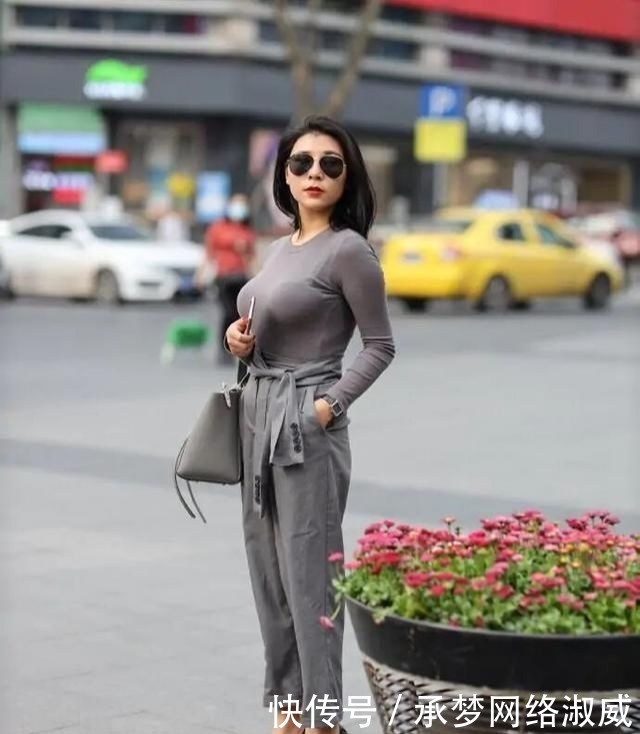 细节|“胯大肩宽”怎么穿好看?别忽略了细节,曼妙身姿就不远了!