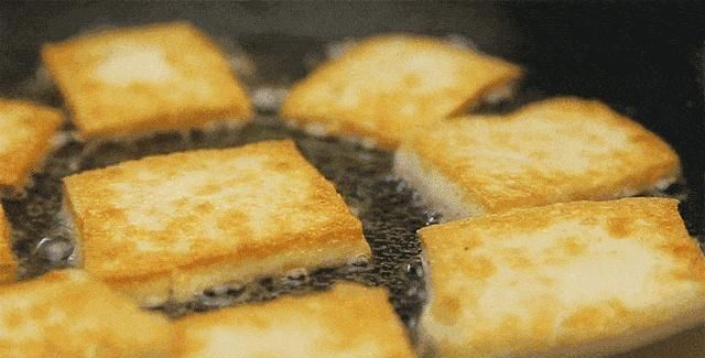 大厨|43年大厨：煎豆腐时，万万多加这一步，否则豆腥味重，还易碎