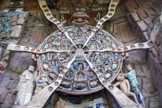 造像#重庆工人修缮千手观音像,无意触发秘密机关,揭开800年前的历史