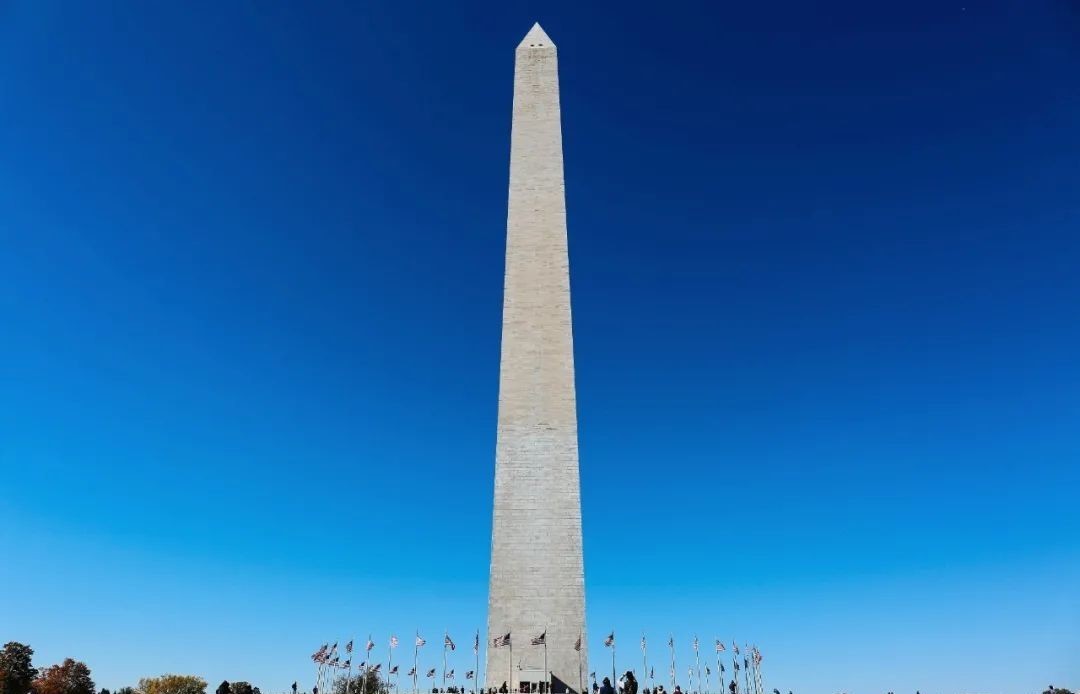 这位中国人被美国刻在华盛顿碑上,日本对他也很崇拜,国人却骂他