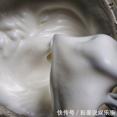 咸蛋黄肉松|学会这道咸蛋黄肉松古早味蛋糕，吃饭时间不用愁
