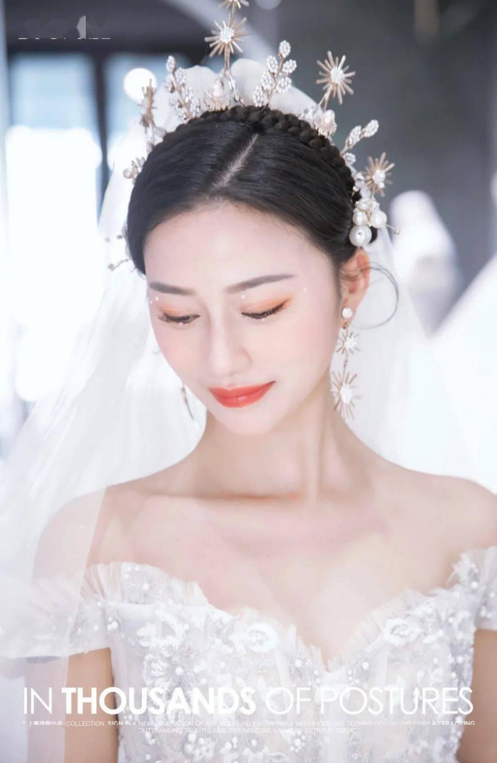 最新简约新娘造型白纱+中式，闪闪的仙女梦~