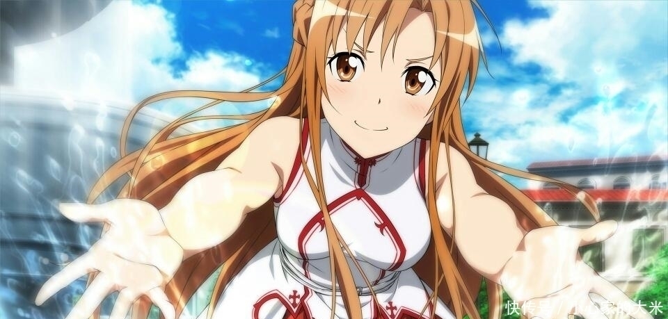 还原度|回顾腐团儿COS历程,亚丝娜出场便是巅峰,还原度接近真人