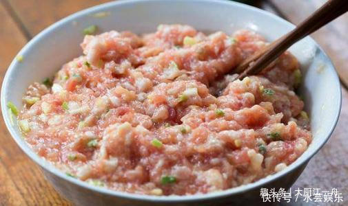 猪肉涨价，为何猪肉馅水饺还是5元一袋为家人健康，不妨看看