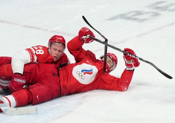 冰球男子四分之一决赛：俄罗斯奥委会队胜丹麦队|北京冬奥会 | 孟永民