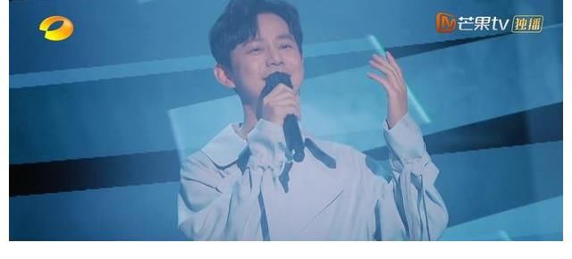 吉娜|欣赏郎朗、吉娜、何炅、萧敬腾，合作月光组曲，真是一种享受