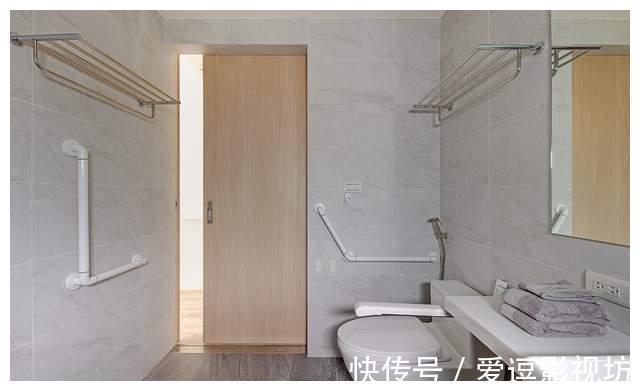 卫生间|翻新改造20年前的老宅，完工后俩老人再展得意笑颜，温馨又暖心