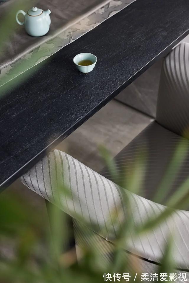 红木家具|45岁大叔的现代之家,坚持融入红木家具,全屋清隽素雅,太美了