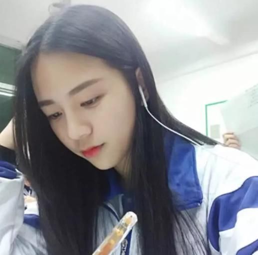 low|女生晚自习认为“很美”的3行为,其实“low”爆了,男生贼反感