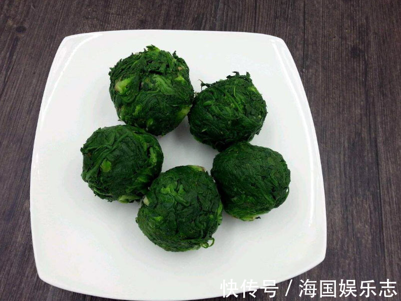 胃酸|胃部经常反酸常吃4种碱性食物，中和胃酸，养护肠胃，胃更好