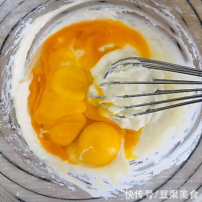 吃一次就上瘾的焦糖杏仁咸奶油蛋糕卷