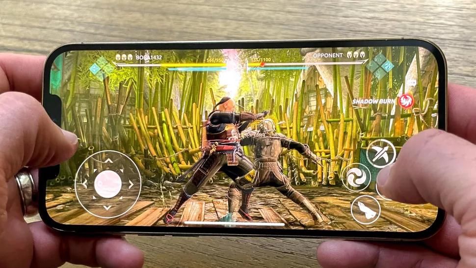 配置|iPhone 12 Pro与Max详细对比，两项配置不同，贵是有道理的