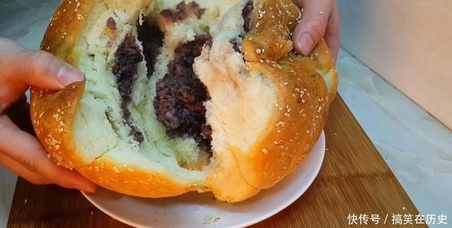 以后面粉就这样做，加3个鸡蛋，不用烤不用蒸，比蛋糕都香甜好吃