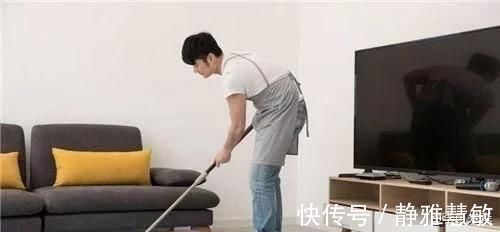 医院|“最美孕夫”火了,医院产检没人让座,准爸爸蹲坐当椅给孕妇坐