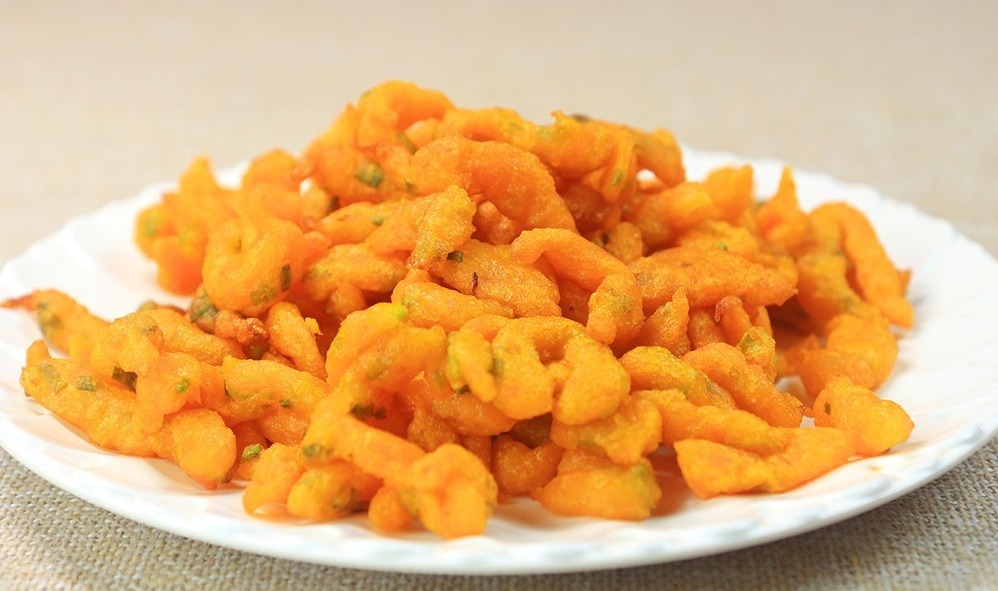 油炸南瓜条,这样做在饭店都买不到,甜而酥软,做法简单还省钱!