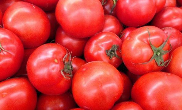 维生素c|女人要多吃番茄，能预防乳腺癌，但也要注意“两不宜”，别吃错了