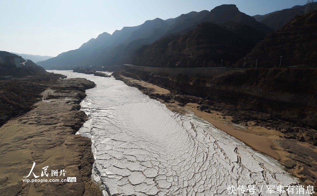 黄河壶口瀑布|山西吉县：黄河壶口瀑布现“流凌叉桥”景观