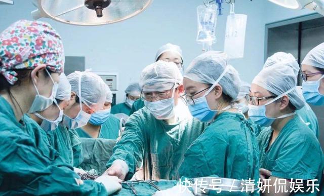 产科男医生|“生个孩子脸都丢光了”,宝妈回忆分娩脱裤子那会儿人都僵住了