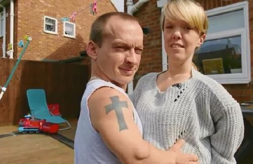 矮人|侏儒夫妻生下二宝,这段爱情童话证明:世界没有矮人这一说法