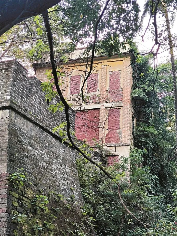 广州市#“弃楼保墙”案有了新突破!越秀山明城墙将与民国建筑共保共修