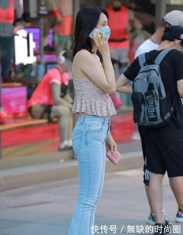瑜伽裤 打底裤的穿搭展现恰到好处的时尚美,格外讨人喜爱!