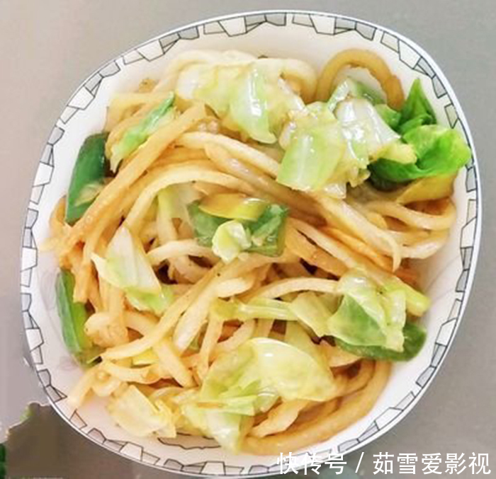 早餐|懒人必学的营养早餐,10分钟就出锅,吃上一小碗,精神一上午!