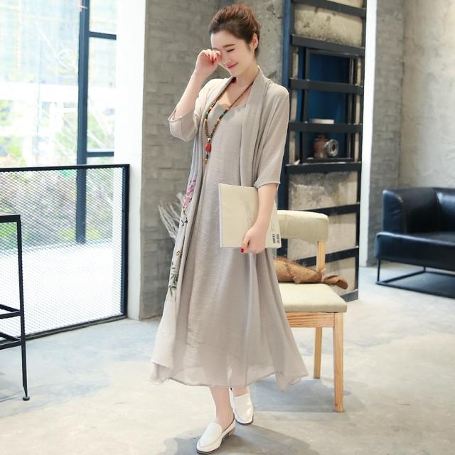 背带裙 穿上旗袍裙的她,才是最美的中国女人,优雅韵味尽在举手投足间