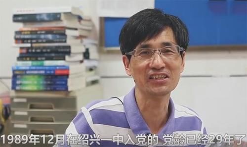 最牛班主任，全班48人一半考上清华北大，自己曾为学生出试卷