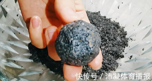 养生|96岁老中医分享的黑芝麻养生吃法，做一次吃半个月，太实用了