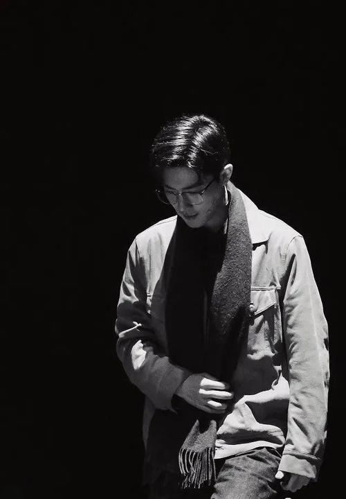 孙犁|肖战出圈之舞台获业内高度赞赏:他在演绎自己,将观众带入异时空